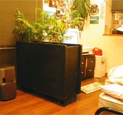 並べて置くと目隠しにもなります。